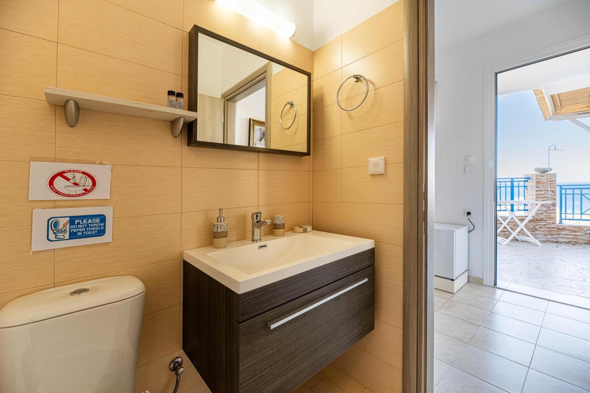 Aperanto Galazio Apartment Архангелос Экстерьер фото