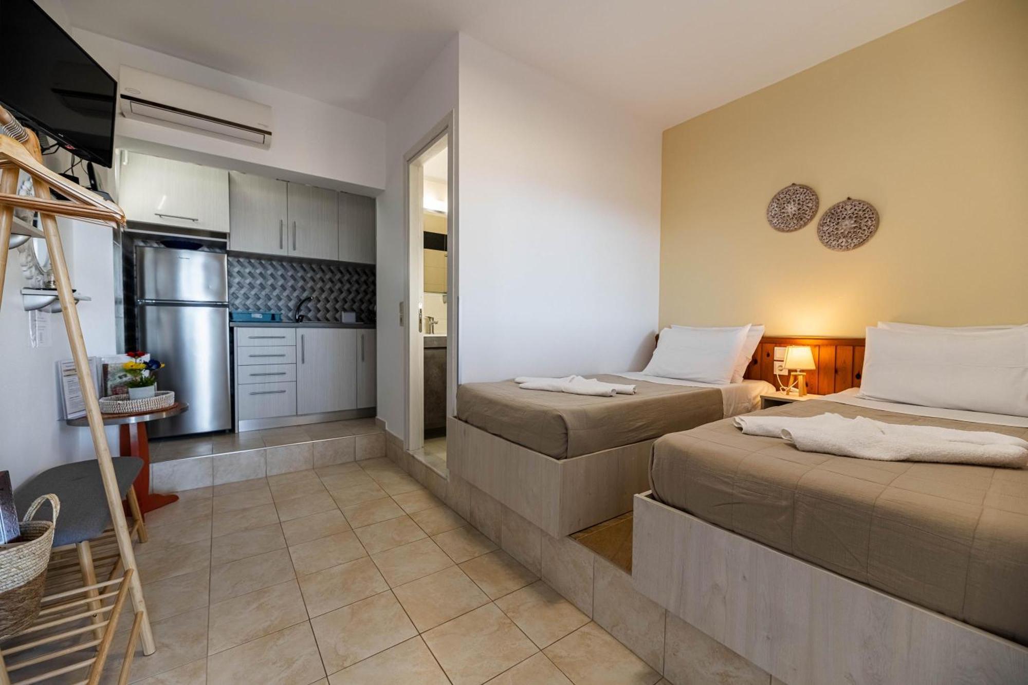 Aperanto Galazio Apartment Архангелос Экстерьер фото